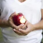 Alimentation intuitive : manger selon ses signaux intérieurs pour en finir avec les régimes