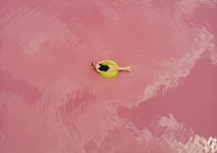 Flottaison sensorielle : le caisson d'isolation, effets réels et applications