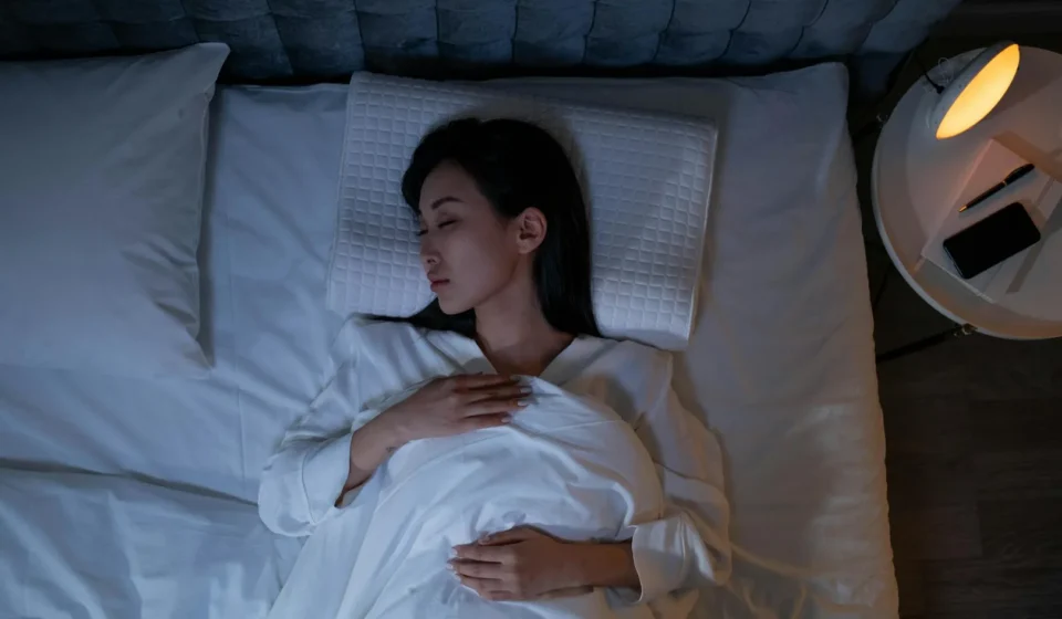 Hypnose pour le sommeil : protocoles, études et efficacité réelle