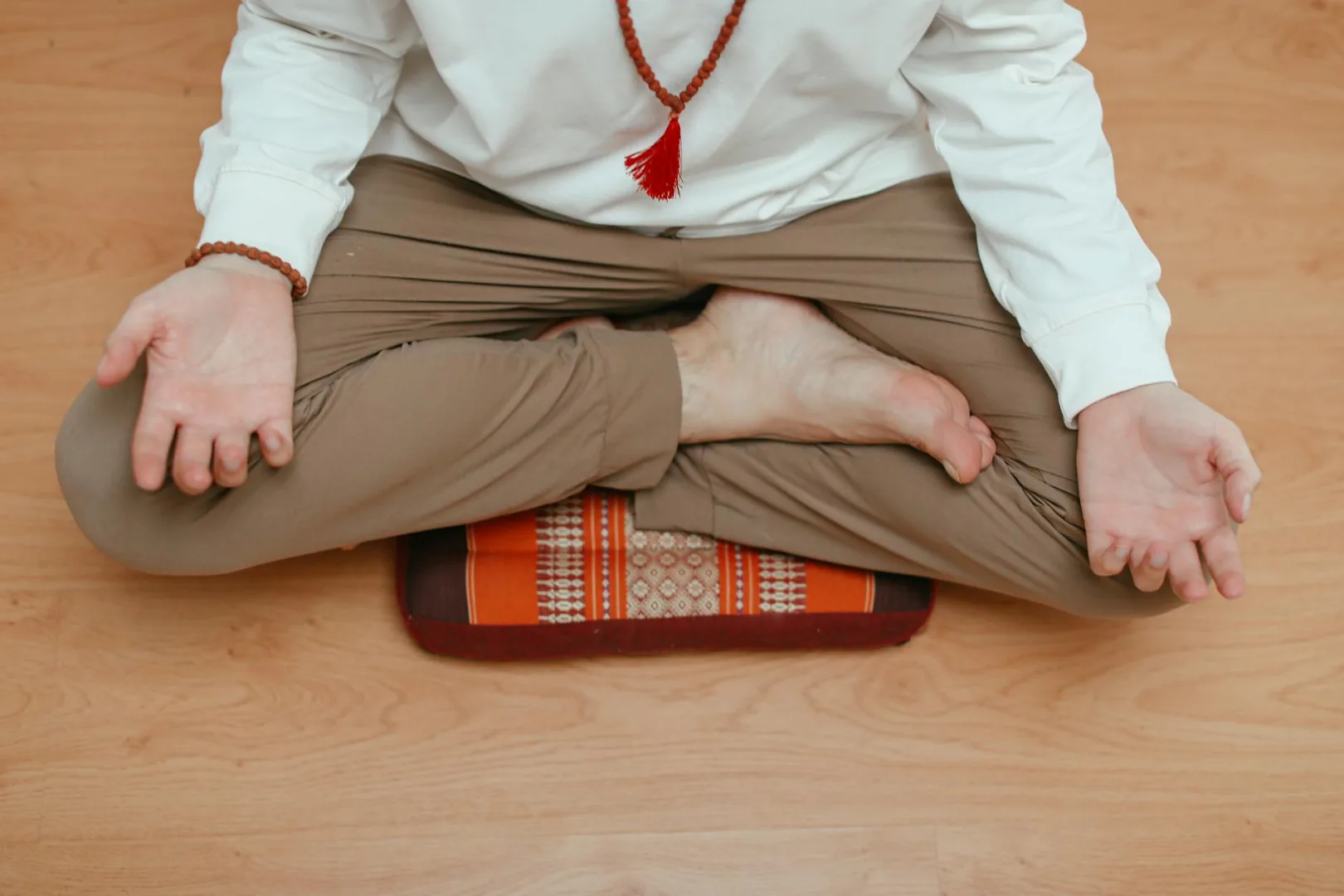 Méditation du matin : comment construire une routine qui tient