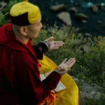 Méditation tonglen : transformer la souffrance par la compassion