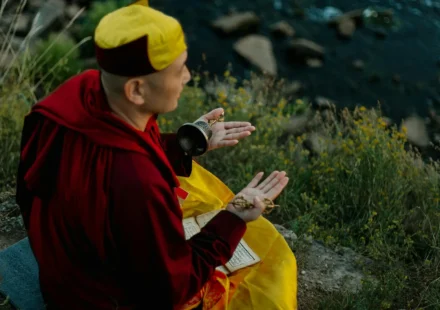 Méditation tonglen : transformer la souffrance par la compassion