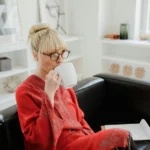 Neurofeedback : entraîner son cerveau pour réduire l’anxiété et améliorer la concentration Pleine conscience au quotidien : intégrer la mindfulness sans méditation formelle