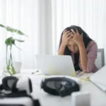 Qi Gong pour débutant : la pratique millénaire qui réduit le stress par le mouvement lent Procrastination et stress : le cercle vicieux et comment en sortir