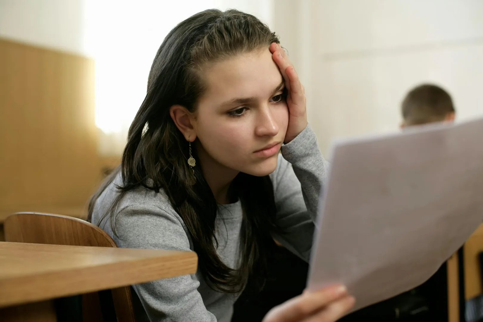 Sophrologie pour enfants et ados : gérer le stress scolaire et l'anxiété