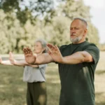 Tai chi : la méditation en mouvement qui réduit le stress et améliore l'équilibre